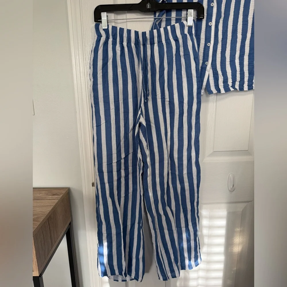 LAKE Women's Blue and White Striped Pajama XS Set - Picture 5 of 7